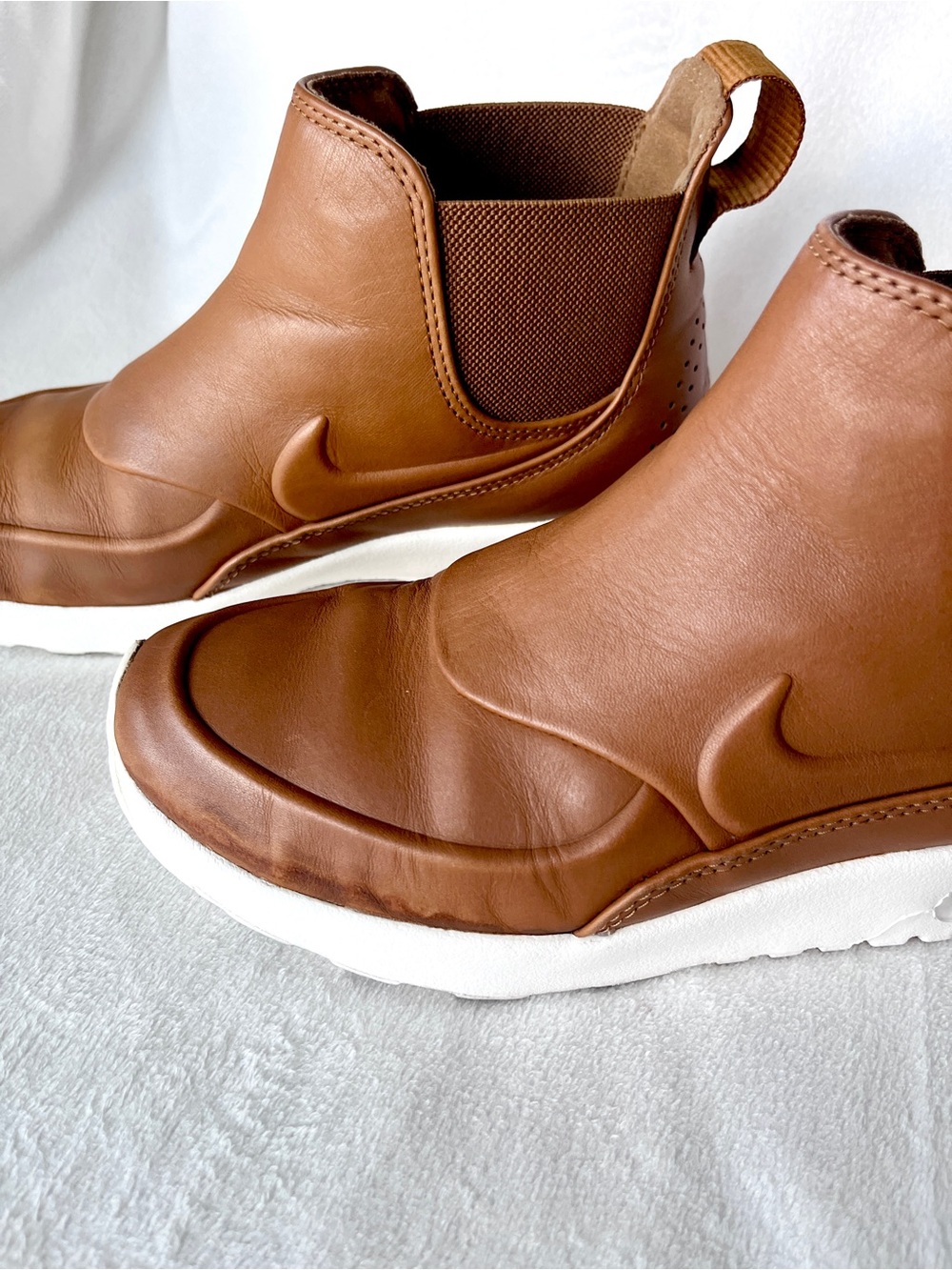 Nike Air Max Thea Mid Ale Brown Leather Chelsea Sneaker Boots Size 6.5 - Picture 4 of 11